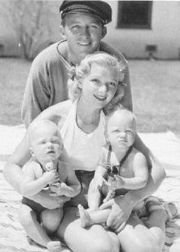 Bing Crosby with his first wife Dixie Lee.